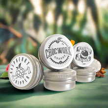 Load image into Gallery viewer, flavoured hape snuff powder, traditional Amazonian rapé blend for ceremony
